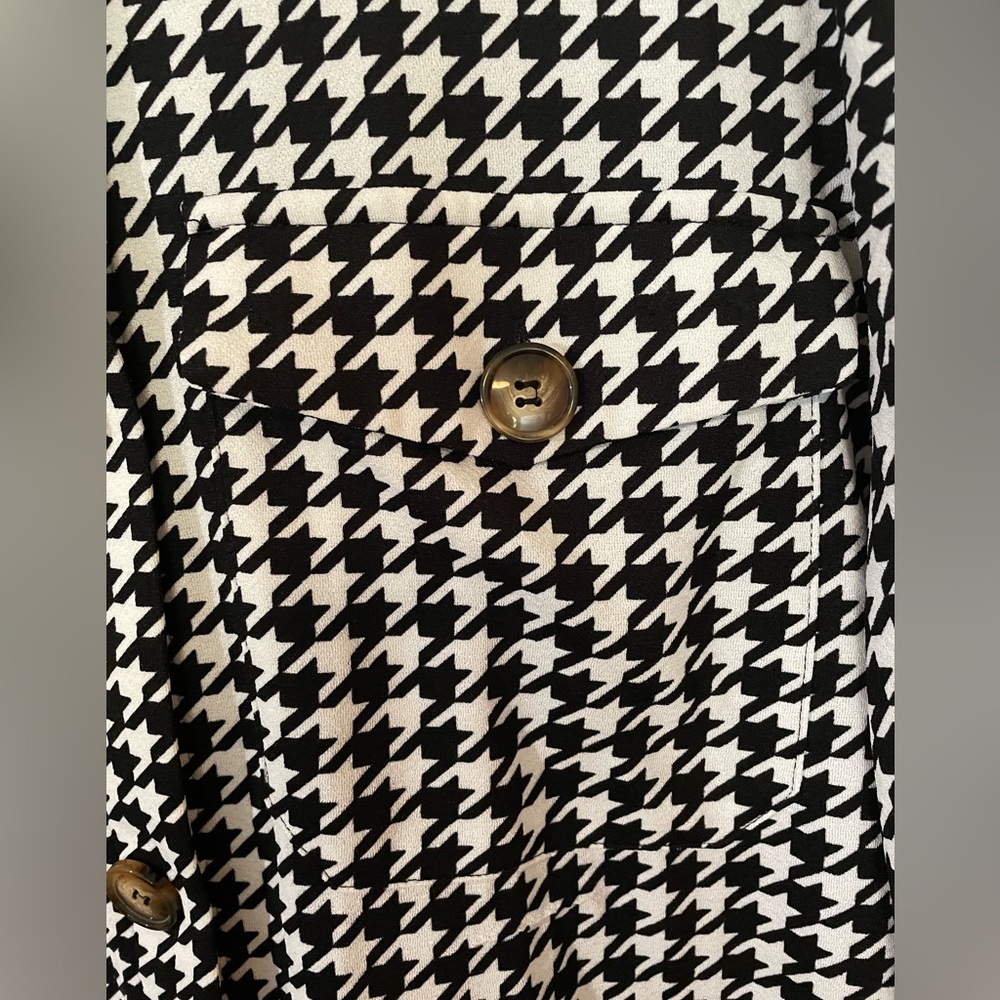 Houndstooth Shacket - Picture 3 of 4